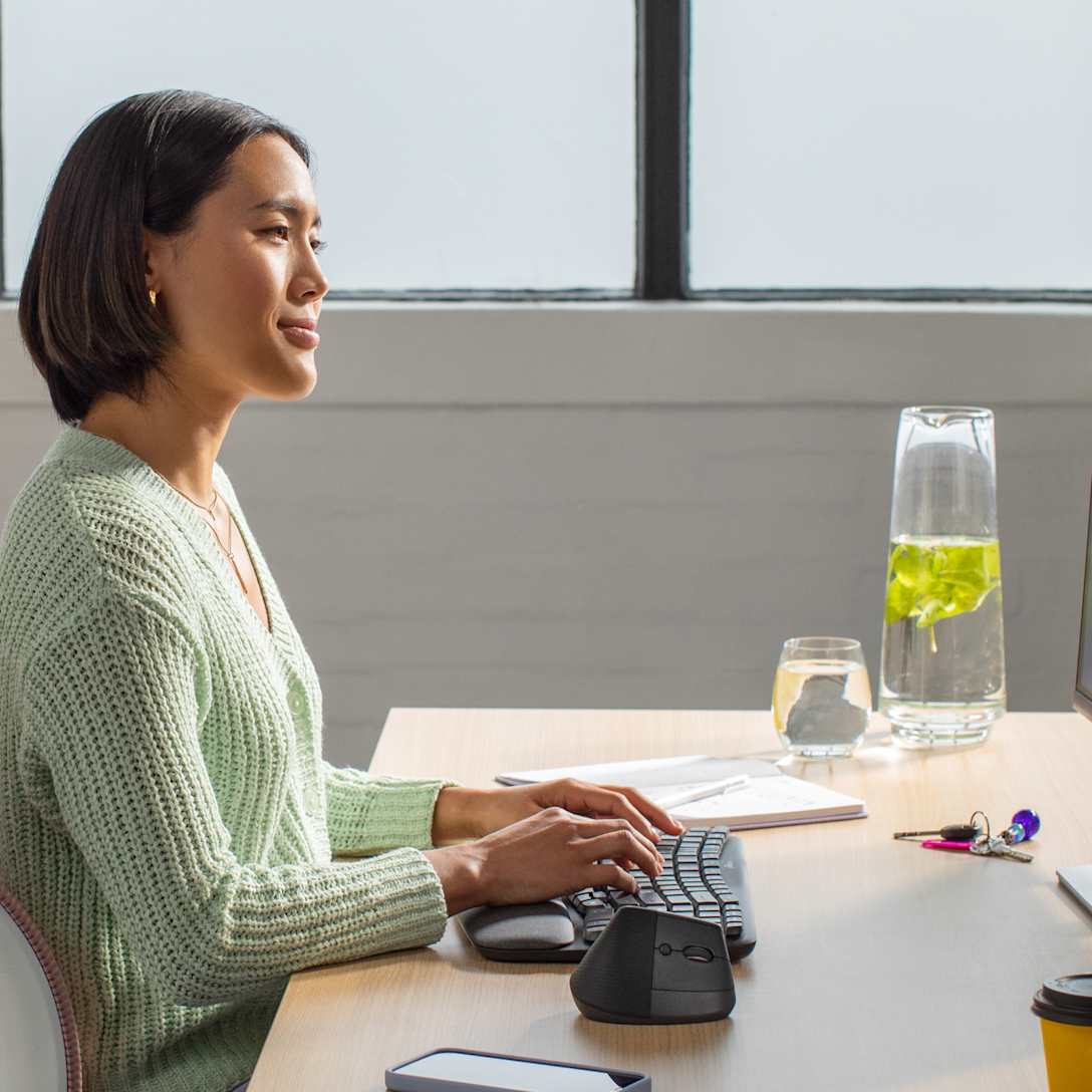 Teclado Ergonómico Inalámbrico Wave Keys Grafito de Logitech, vista adicional 5