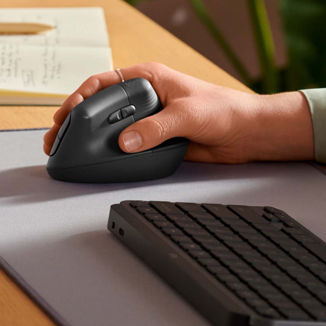Mouse Lift Vertical Ergonómico Grafito de Logitech, vista adicional 2