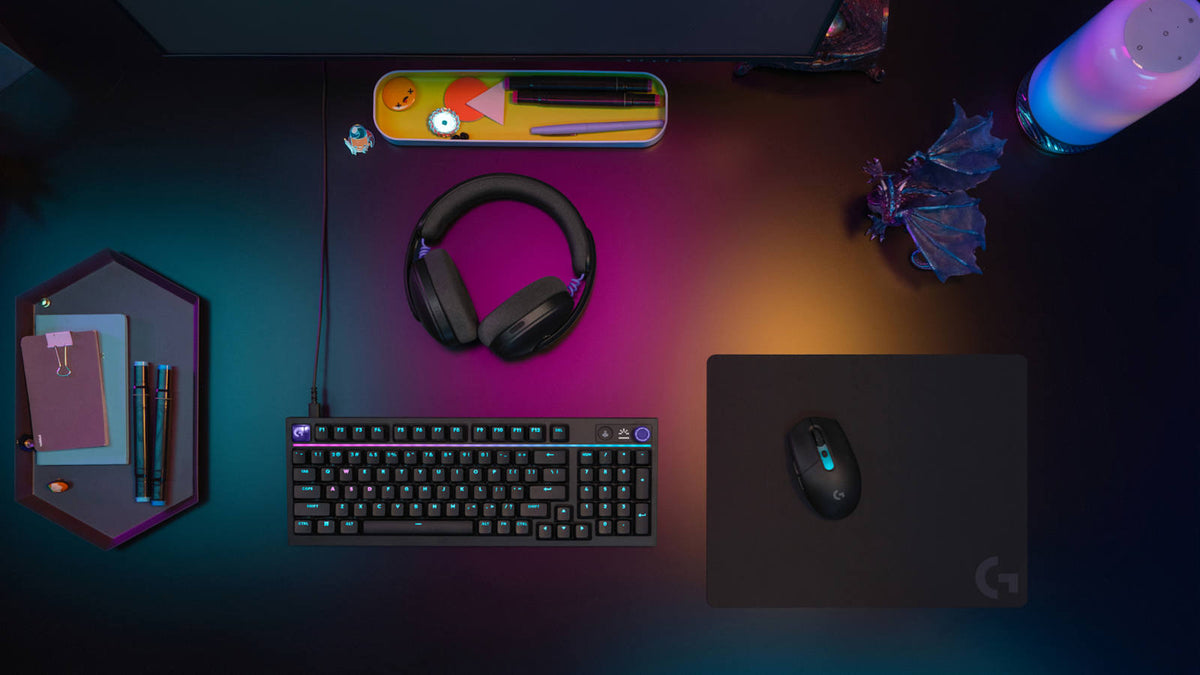 Mouse Gamer G305 X Superlight Negro de Logitech G, en contexto de uso 3