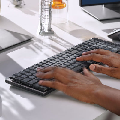 Teclado Mecánico Inalámbrico MX Mechanical Grafito de Logitech, vista adicional 3