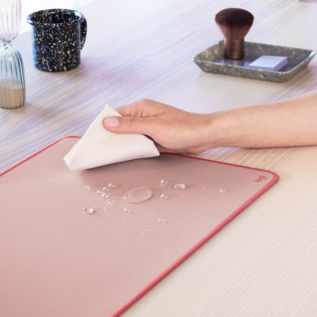 Mousepad Extendido Desk Mat Studio Series Rosa Oscuro de Logitech, vista adicional 4